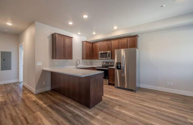 1013 &amp; 1015 Fifth St photos photos