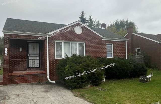 Spacious  Updated 2 large bedrooms  2 full bathrooms Home in Gary, IN - 587 Chase Street, Gary, IN 46404