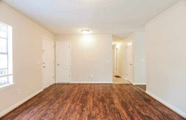 5696 Desoto Drive Gallery 3