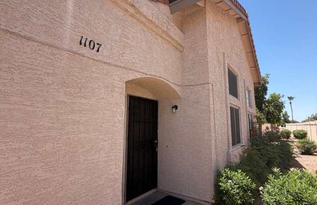 2 Bed, 2 Bath Townhome for Rent in Chandler photos photos 2 Bed, 2 Bath Townhome for Rent in Chandler photos photos