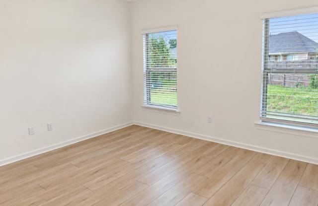 23668 Sweetbriar Ct Gallery 4