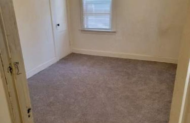 3 Bedroom home in Jennings Gallery 3