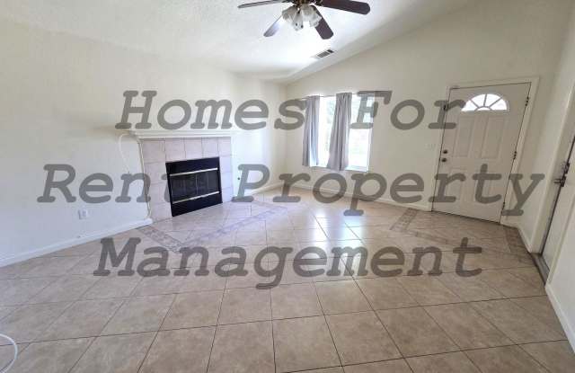 Beautiful 3 Bedroom 2 Bath Home Gallery 3