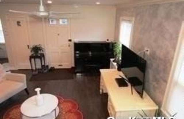 246-38 85th Road Gallery 4