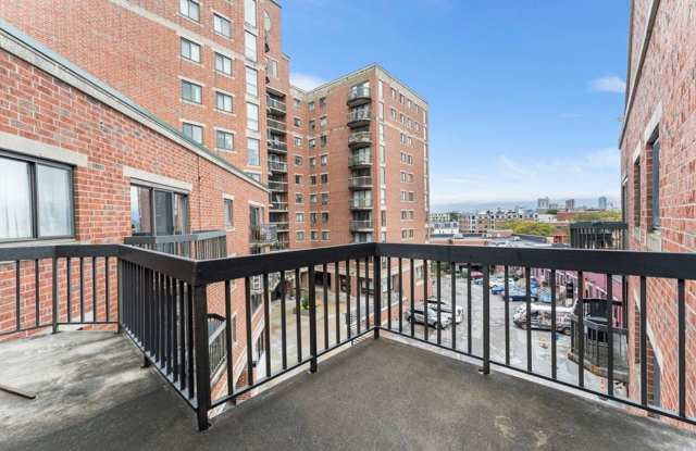 15 N Beacon St Apt 912 - 15 North Beacon Street, Boston, MA 02134