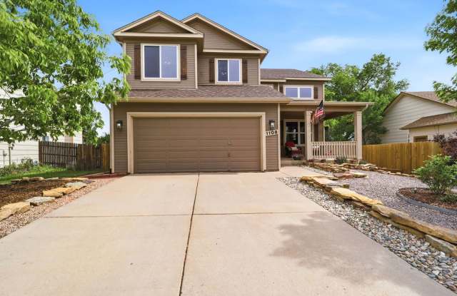 Updated 4-bedroom, 4 bathroom home located minutes from Fort Carson photos photos Updated 4-bedroom, 4 bathroom home located minutes from Fort Carson photos photos