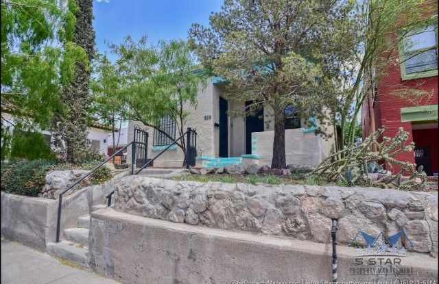 518 Corto Way - 518 Corto Way, El Paso, TX 79902