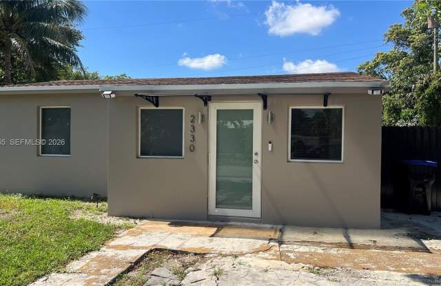 2330 NW 13th St photos photos