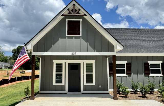 307 Georgia St - 307 Georgia Street, Pine Mountain, GA 31822 307 Georgia St - 307 Georgia Street, Pine Mountain, GA 31822