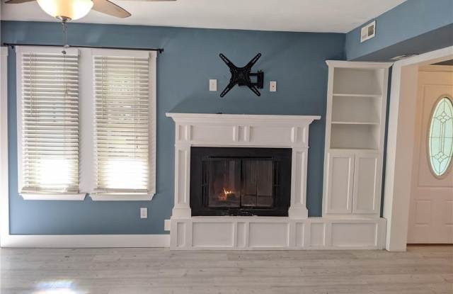 1311 E Ocean View Avenue Gallery 4