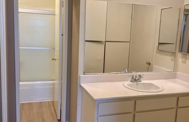 11840 Chandler Boulevard photos photos 11840 Chandler Boulevard photos photos