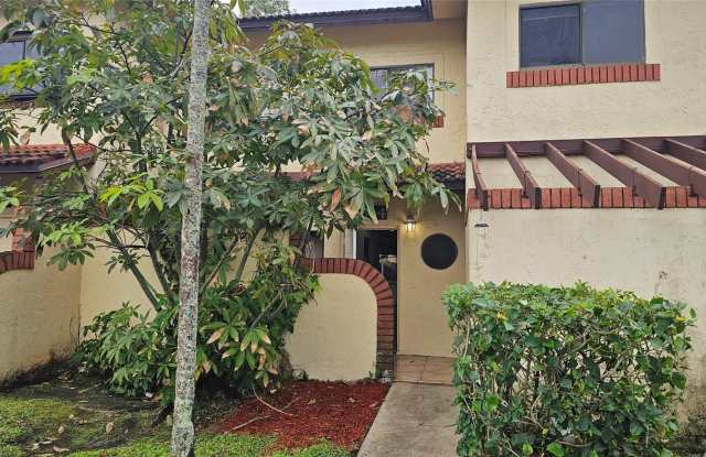 4644 NW 90th Avenue photos photos