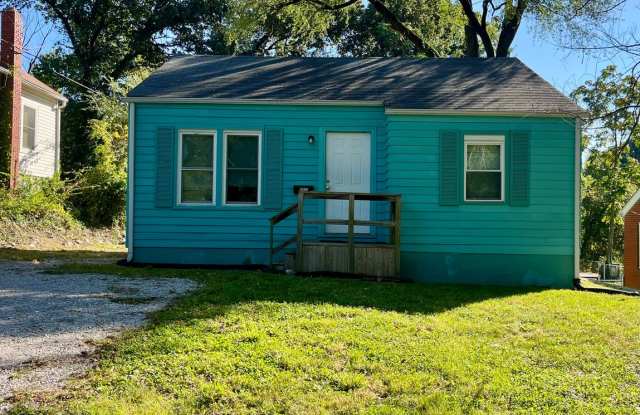 2 Bedroom House in Alton Gallery 1