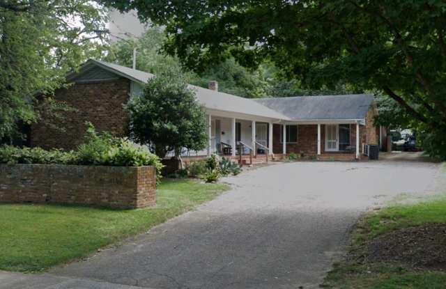Quaint One Bedroom Apartment - 423 West End Avenue, Statesville, NC 28677