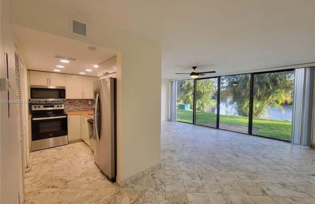 2800 SW 87th Ave - 2800 Southwest 87th Avenue, Davie, FL 33328 2800 SW 87th Ave - 2800 Southwest 87th Avenue, Davie, FL 33328