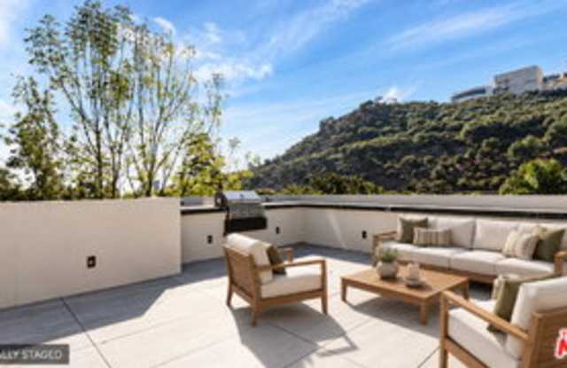 11763 Bellagio Road Gallery 2