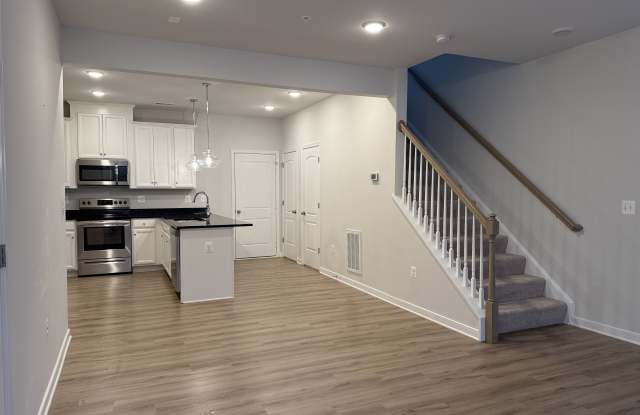 5922 Whitehurst Lane Gallery 2