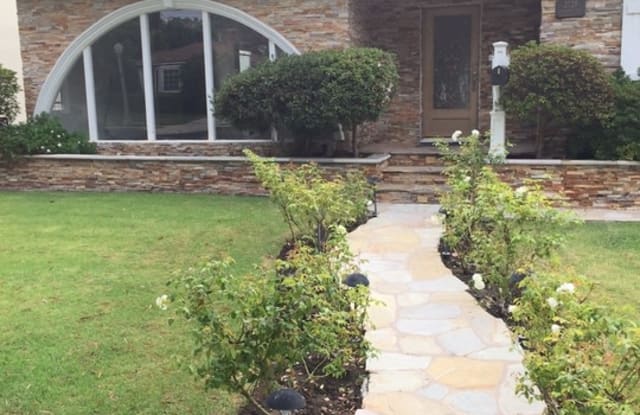 2728 OAKHURST AVE - 2728 Oakhurst Avenue, Los Angeles, CA 90034