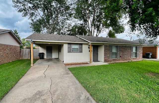 3-Bed, 2-Bath Home Near Air Force Base! Gallery 1