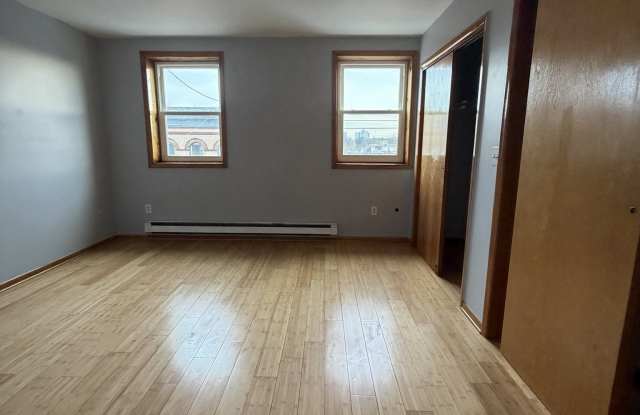 592 North 6th Street - 592 North 6th Street, Newark, NJ 07107