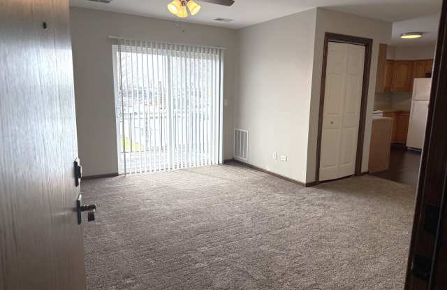 Cozy 1 BEDROOM 1 BATH READY NOW! photos photos