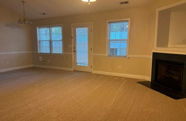Centrally Located Home in New Bern-3 Bedroom With FROG Gallery 4