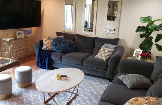 5543 Adobe Falls Rd photos photos