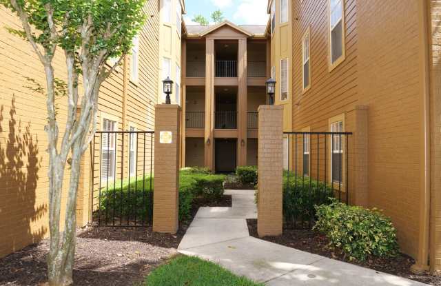 Now Available - Nice 2 Bedroom 2 Bath Ground Floor Condo in Gated Sabal Pointe Community -Longwood FL - 409 Summit Ridge Place, Wekiwa Springs, FL 32779