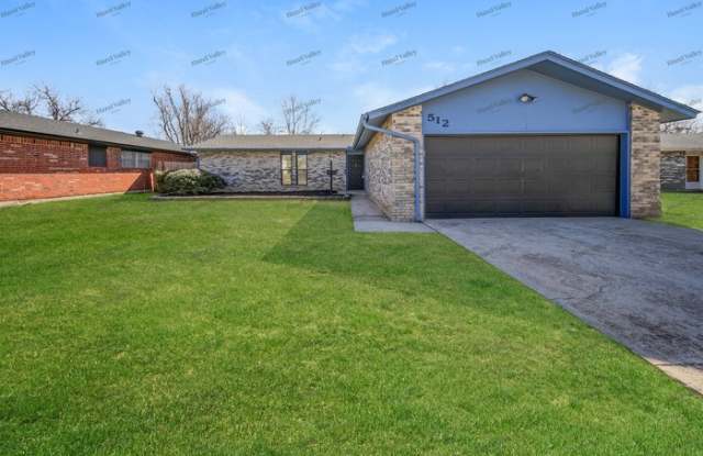 512 Annawood Drive Gallery 1