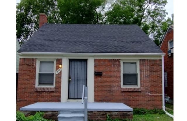 18703 Waltham Street photos photos