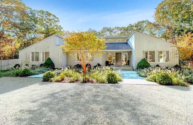 155 Middle Highway photos photos