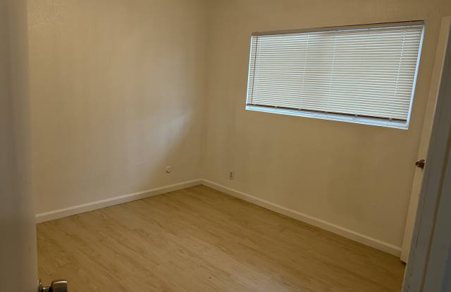 1409 East Cambridge Avenue - 1409 East Cambridge Avenue, Fresno, CA 93704
