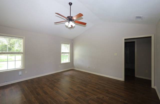 3990 Rock Hollow Gallery 3