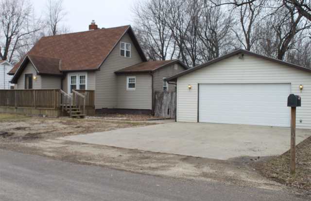 113 Holland Ct photos photos