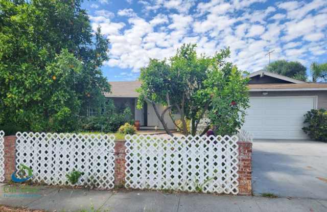 $4595 - **COMING SOON 8/1/26** Well Maintained 3 Bed / 2 Bath Home near Valley Christian HS w/ Pool photos photos