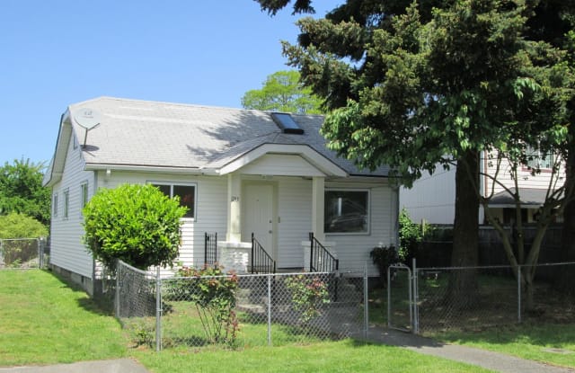 1753 So. 44th St - 1753 South 44th Street, Tacoma, WA 98418