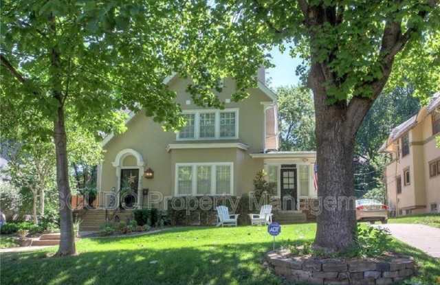 5911 Walnut St - 5911 Walnut Street, Kansas City, MO 64113