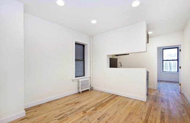 33 E 1st St Apt 3D Gallery 2