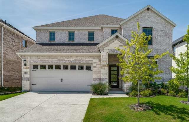 1210 Mahogany Drive photos photos