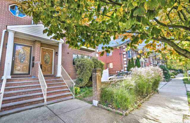 88-20 70th Road photos photos