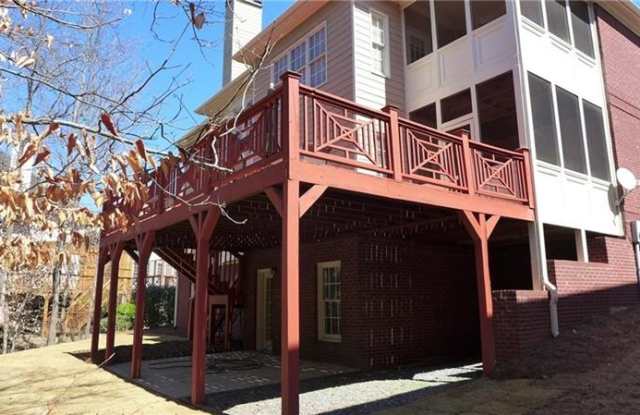 815 Cooper Farm Way Gallery 3