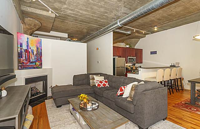 1000 West 15th Street Gallery 3