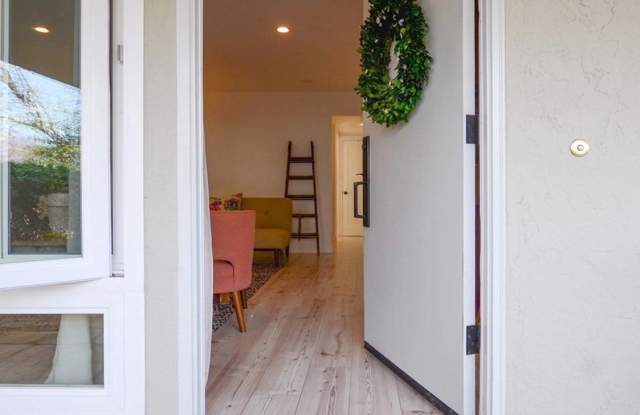 Beautiful Remodeled 2 Bedroom 2 Bath St. Helena Condo photos photos