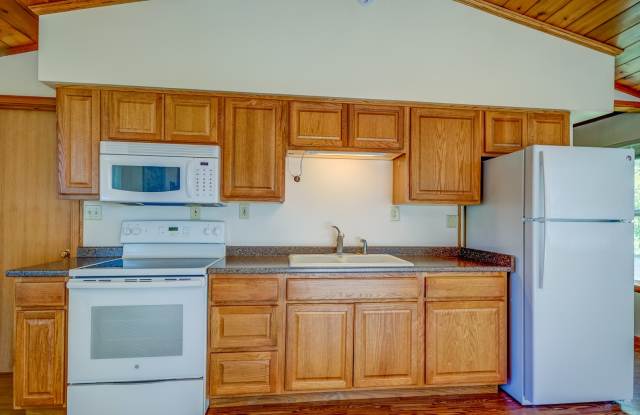 2 Bed 1 Bath Home Gallery 3