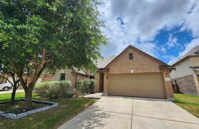 3/2/2 Home in Pecan Crossing / Community Park  Playground/ Fridge, Washer, Dryer Included / NBISD - 2088 Pecan Gable, New Braunfels, TX 78130