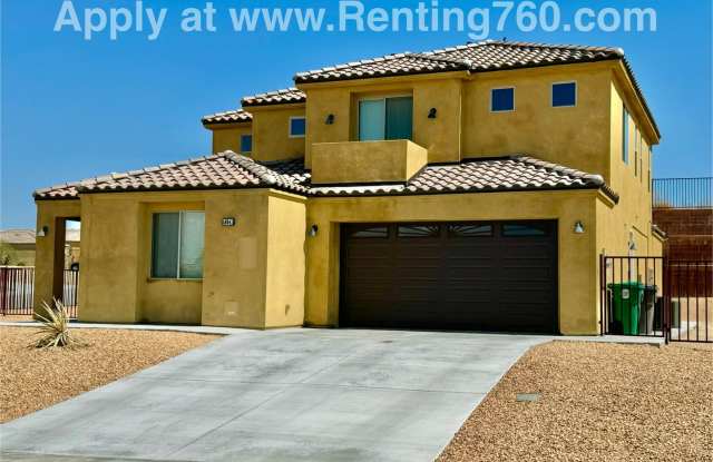 Newer 4 Bedroom 3 Bathroom Home With Solar Panels!! photos photos