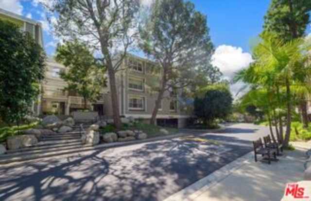 4346 Redwood Avenue Gallery 1