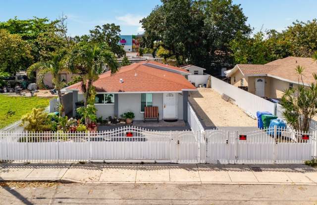 1864 NW 27th St photos photos