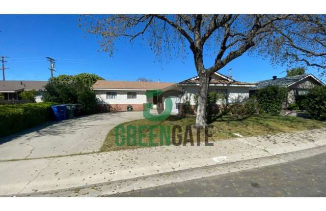 925 Charleston Modesto with Pool Access- Will Go Fast! photos photos 925 Charleston Modesto with Pool Access- Will Go Fast! photos photos