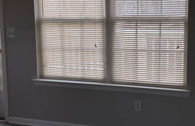 110 Ashbury Dr photos photos